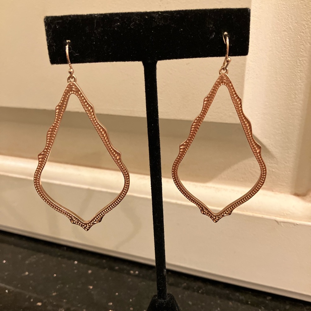 EUC, rose gold Kendra Scott earrings